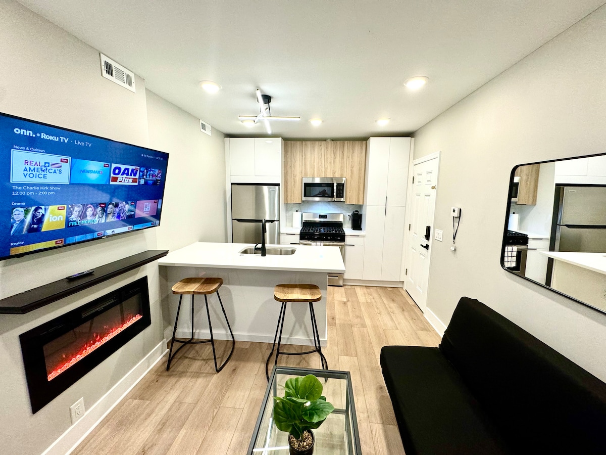 South Inlet One-Bedroom Beach Block